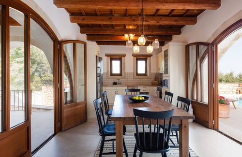 Pigouniana Villa | Exquisite Villa Mesogea with spacious rooms and private pool