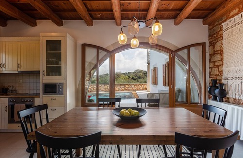 Pigouniana Villa | Exquisite Villa Mesogea with spacious rooms and private pool