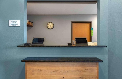 Wayne Hotel | Extended Stay America Select Suites - Indianapolis - West