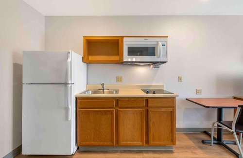 Avon Hotel | Extended Stay America Select Suites - Cleveland - Avon