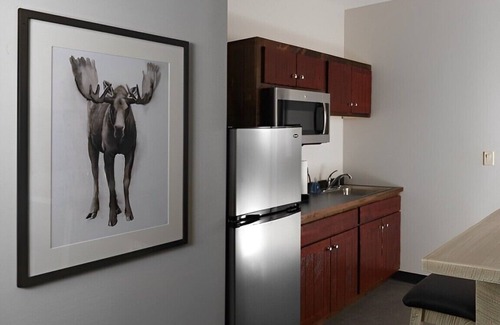 Broken Arrow Hotel | Extended Stay King Suite, Kitchenette, Stoney Creek Broken Arrow!