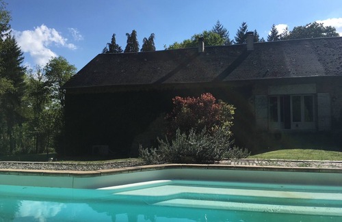 Sauviat-sur-Vige House | Extensive Family Property 19 th in the Countryside With Heated Pool