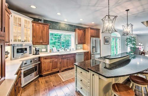 Atglen House | Extravagant Atglen Manor with Private 60-Acre Land!