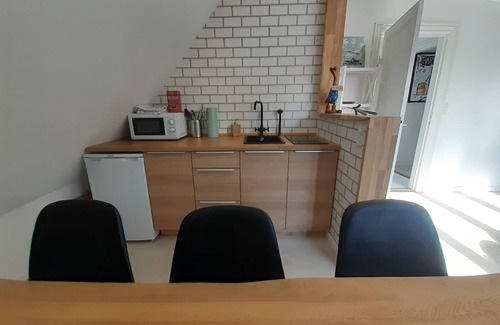 Nakskov Condo | Ezzo guest house -90 m2 in Nakskov city center