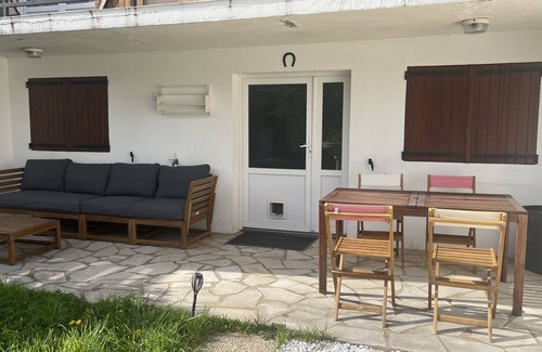 Villeneuve-le-Roi Apartment | F2 Indépendant Dans Maison Proche RER C/tram T9