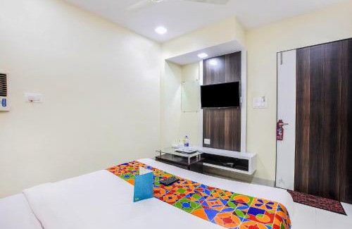Vashi Hotel | FabExpress The Grand Kohinoor - Behind APMC