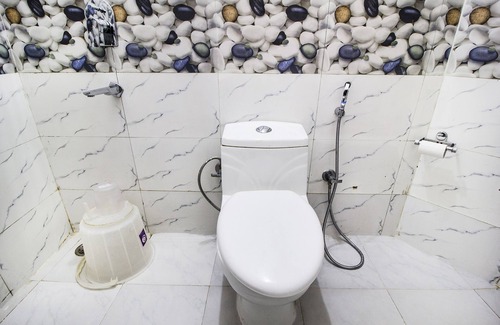 Maliwada Hotel | Fabhotel Girija
