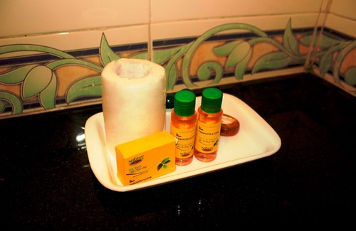 Maliwada Hotel | Fabhotel Girija