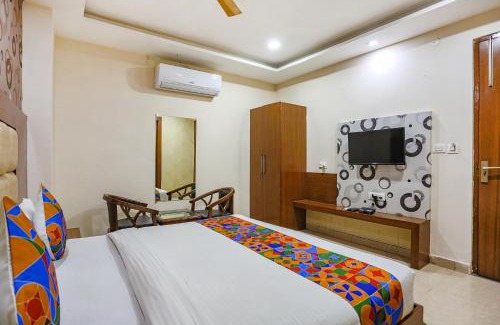 Shivalik Nagar Hotel | FabHotel Frolic