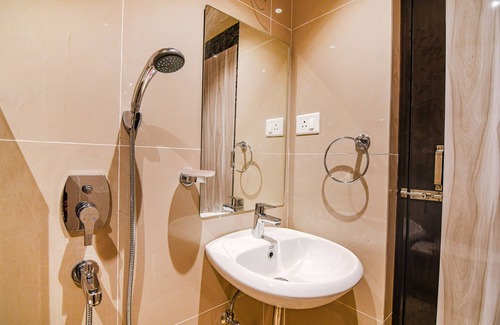 Kolkata Hotel | Fabhotel Jp