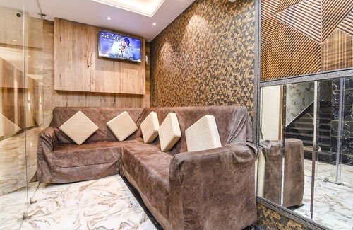 Krishnanagar Hotel | Fabhotel Prime Krishna Regency