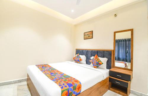 Tarapith Hotel | FabHotel Prime The Golden Plaza - Nr Tarapith Temple