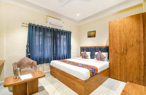 Tarapith Hotel | FabHotel Prime The Golden Plaza - Nr Tarapith Temple