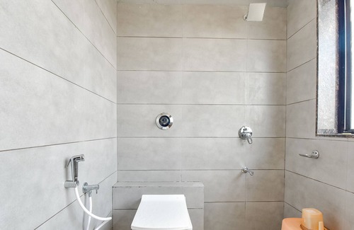 Padra Hotel | Fabhotel Royal City