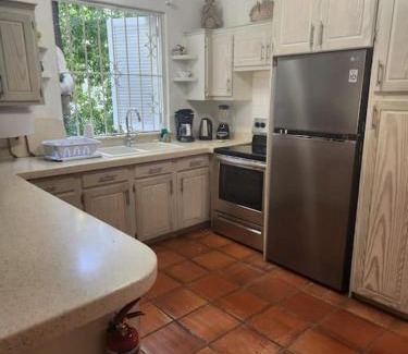 Mullins Apartment | Fabulous condo, 5 mins from Mullins Beach.