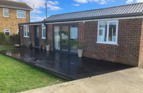 Chapel Saint Leonards House | Fabulous pet friendly near beach , holiday bungalow.