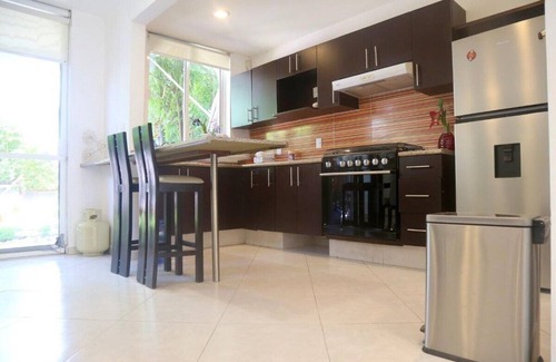 Jojutla Apartment | Fabulous house with private jacuzzi and lake access