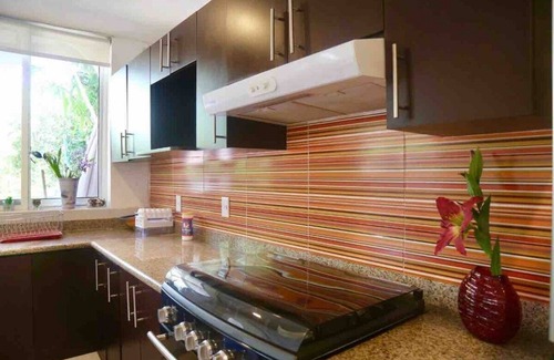 Jojutla Apartment | Fabulous house with private jacuzzi and lake access