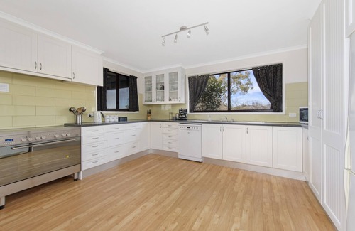 Bungendore Other | Fabulous Large home for families, friends or large groups on Butmaroo Station