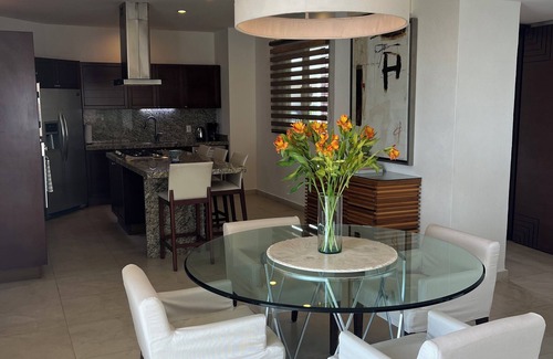 Romantic Zone Condo | Fabulous Luxury Penthouse in Romantic Old Town!