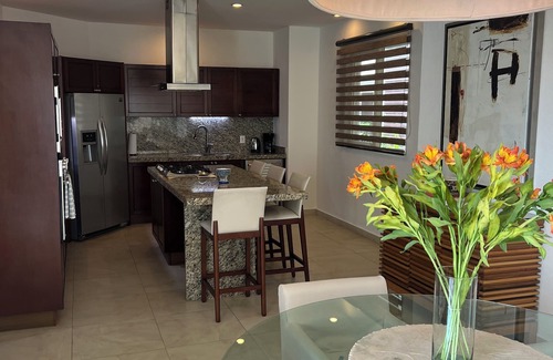 Romantic Zone Condo | Fabulous Luxury Penthouse in Romantic Old Town!