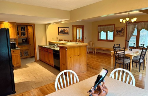 Hubbardton House | Fabulous property with spacious house and amazing views in charming Castleton.