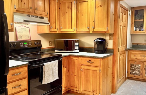 Hubbardton House | Fabulous property with spacious house and amazing views in charming Castleton.