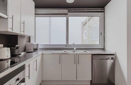 Sarria Apartment | Fabulous Sarrià 1BR w/Rooftop Terrace, by Blueground