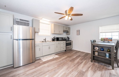 Cedar Lane House | Fabulous Views, Updated, Minutes to ICW & Beach
