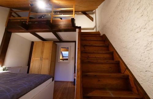 Alt-Knielingen House | Fachwerkhaus in ruhiger Altstadt by Rabe - eigene Terrasse, Smart-TV, Netflix