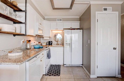 Carolina Beach Condo | Facing the Beach/Boardwalk Top Floor Views!