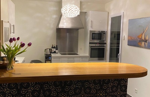 Le Pharo Apartment | Facing the sea, in a luxury residence, 2 min walk from the Catalans beach, parking