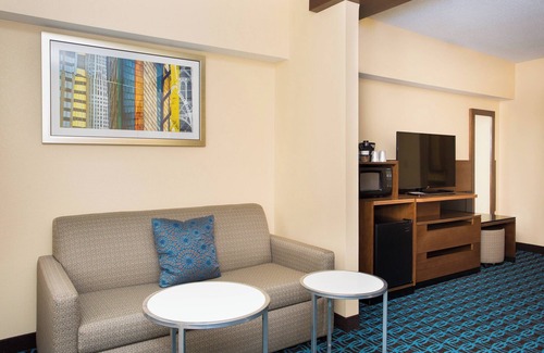 Middleborough Hotel | Fairfield by Marriott Inn & Suites Raynham Middleborough/Plymouth