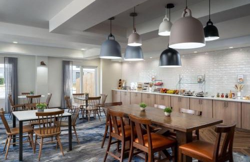 Franklin Park Hotel | Fairfield Inn and Suites Austin South
