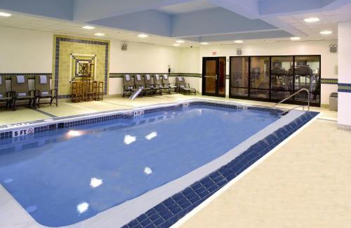 McKnight Hotel | Fairfield Inn & Suites Pittsburgh Neville Island