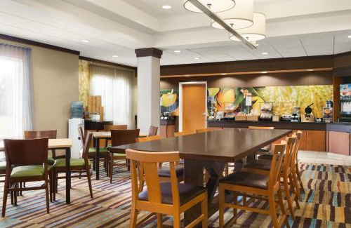 Colliers Hotel | Fairfield Inn & Suites by Marriott Weirton
