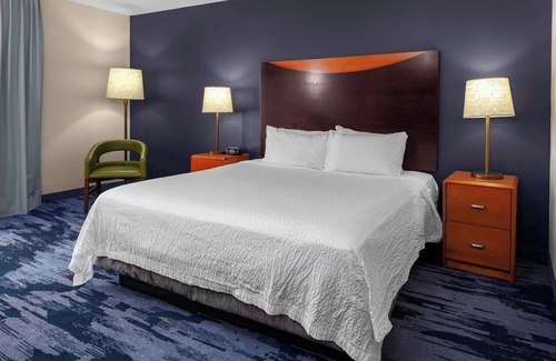 East Forest Hotel | Fairfield Inn & Suites by Marriott Charlotte Matthews