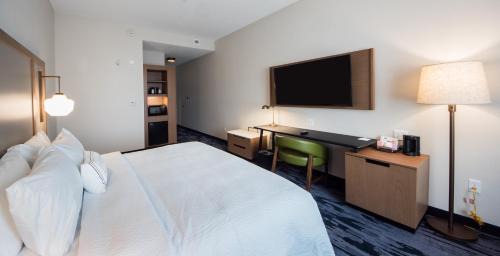 Tropic Hotel | Fairfield Inn & Suites by Marriott Melbourne Viera Town Center