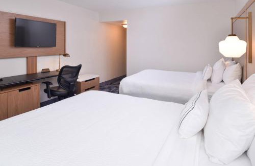 New Stanton Hotel | Fairfield Inn & Suites by Marriott Pittsburgh New Stanton