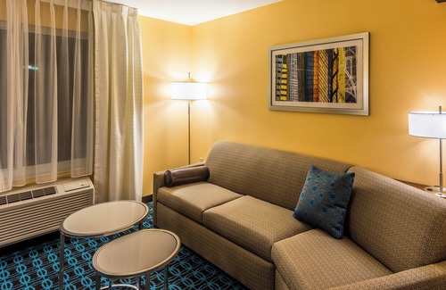Saraland Hotel | Fairfield Inn & Suites by Marriott Mobile Saraland