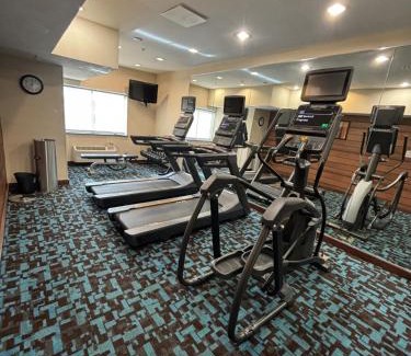 Springfield Hotel | Fairfield Inn & Suites Springfield