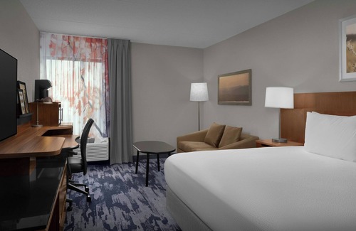 Winston - Salem Hotel | Fairfield Inn & Suites by Marriott Winston-Salem Hanes Mall