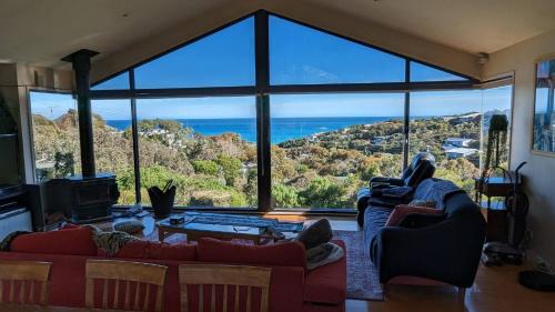 Fairhaven House | Fairhaven Beach House with Ocean Views and Tranquil Setting
