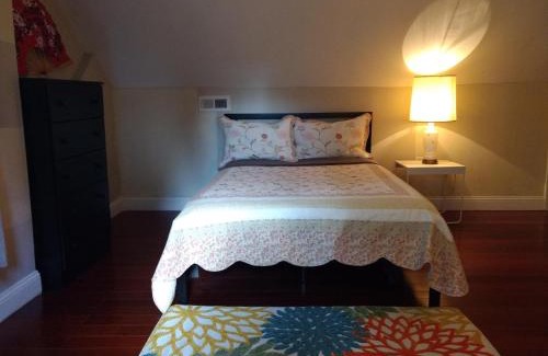 Wynnefield House | Fairmount House at The Mann Free Street Parking Quiet Spacious