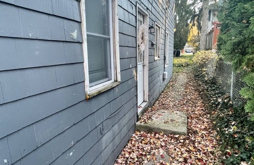 Bowling Green Apartment | Falcon’s Corner Retreat; cozy ground floor apt