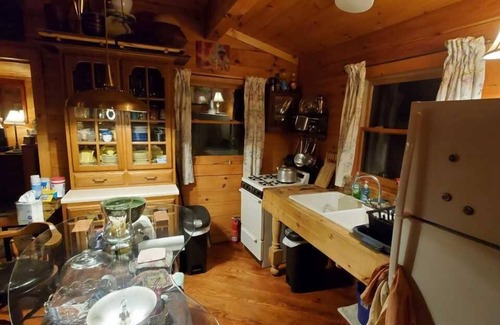 Bristol Cabin | Fall Foliage Cabin on 11 acres with Lake/Mtn. Views!