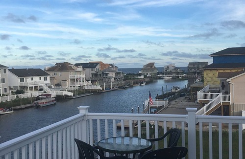 Osborn Island House | Family vacation heaven at quiet waterfront paradise at Osborn island