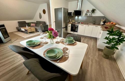 Bad Lippspringe Apartment | Familie oder beruflich - 2 Schlafzimmer - 3 Betten - Geräumig - Küche - Gemütlich