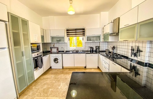 Esentepe Villa | Family 5 Bedroom Villa, Private Pool, cliff edge location overlooking the Sea