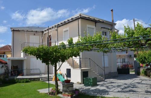 Passarona Apartment | Family and Relaxing House in a Village